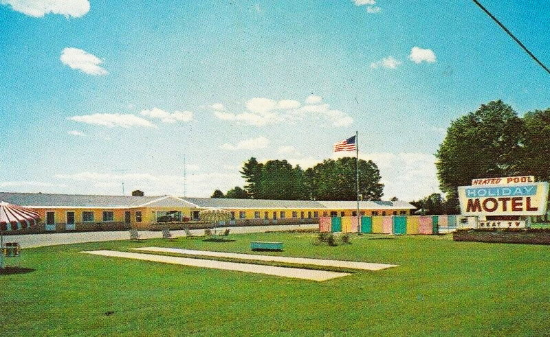 Holiday Motel - Postcard